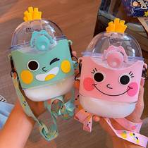  Cartoon expression childrens strap kettle American tratin material plastic water cup Female student cute straw cup