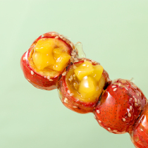 13 Strawberry chocolate sandwich ice sugar gourd mango Zhongyi sugar fresh fruit Hawthorn appetizer food Girl snacks