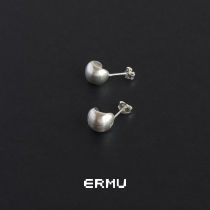 (ERMU Ermu) C-shaped brushed frosted whole body S925 sterling silver earrings Korean version of small curved earrings temperament