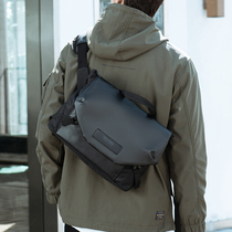 Japanese shoulder bag mens casual shoulder bag fashion trend cycling messenger bag personality wild cross backpack mens bag