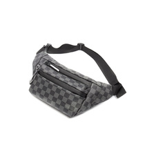 Hong Kong new mens trend plaid chest bag shoulder bag student camouflage bag fashion running bag horizontal outdoor small bag
