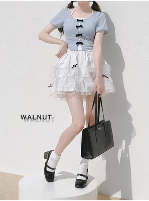 taobao agent Walnut JK [Alice's Dessert] Original waist knitted jacket college cake puffy skirt is sweet and spicy