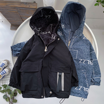 Magic West childrens clothing childrens autumn new hooded two side wearing luminous windbreaker 2021 boy Korean version of long coat