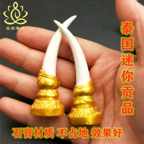 Spot Thailand dedicated to the plaster Mini Tooth Tribute for the Willingness To Be Willing to Gift Buddha Statues on both sides of the Buddha