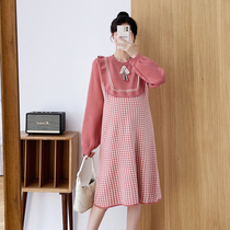 Pregnant women dress autumn and winter wear plaid sweater long small pregnant women winter sweater top tide