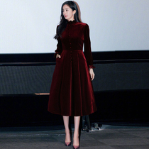 2021 autumn and winter stars with high-quality temperament thin velvet dress high-end party dress usually wear