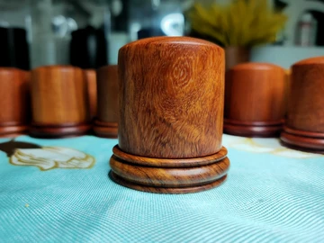 花梨木扳指盒、老玉扳指一套