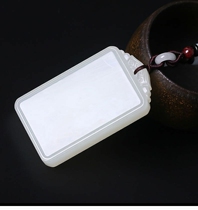 Xinjiang Hetian jade pendant suet White Jade level mens safety card Jade Jade brand Jade Pei jade pendant atmosphere