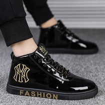 European station 2021 new autumn patent leather bright board shoes men Korean trend high-top leather shoes retro boots trendy shoes