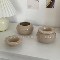 Petri dish * Middle-ins ceramic ashtrays funnel type anti-fly ash ash office European home living room with lid
