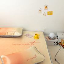 When ten fury pushes the sunset gradient ice silk mat cool mat Three sets of mat chili soft mat cool fabric washable fabric washable