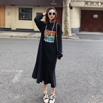 Maternity dress early autumn dress New Tide mom loose print hooded fishtail skirt Korean fashion long sleeve top