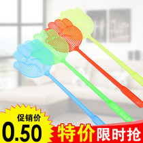 Household fly swatter cartoon extended handle plastic manual fly swatter mosquito swatter Durable mosquito swatter Random swatter