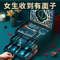 520 Valentines birthday gift girlfriend gives wife to practical cosmetic lipstick red gift box