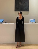 Korea order 2022 autumn new Hepburn style black slim retro U neck long sleeves mop dress long skirt
