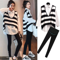  Maternity clothes autumn and winter clothes net red striped sweater Western style vest long-sleeved shirt Autumn pregnant mother loose two-piece suit