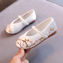 Girls embroidered shoes old Beijing ethnic style handmade cloth shoes ancient costumes students dance Chinese clothes childrens shoes