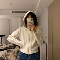 (Hu Chus milk cake) Even hat zipped knit cardiovert 2022 spring and autumn sweater womens new white blouses woman