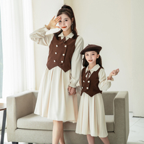 High-end pro-sub-dress dress foreign air horse chia suit 2022 new fried street mother womens dress Korean version of the spring and autumn clothing
