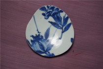 Old blue and white porcelain coaster incense holder pot bearing piece ornament