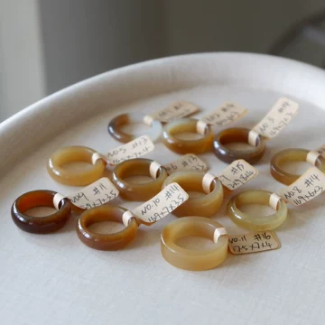 和田玉双圈+戒指（已被预订） 和田玉双圈+戒指（已被预订） 金镶玉和田玉戒指价格