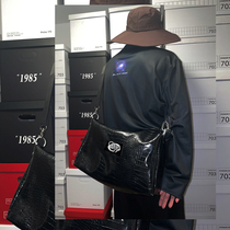 ISIR Original Crocodile Tattooed Retro Superior Design Sensation Large Capacity Squared Bag Toast metal Leisure Obliquely Satchel Bag