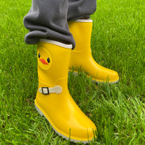 Rain shoes Womens fashion outside wearing water shoes waterproof non-slip Korean cute water boots medium tube rubber shoes Womens rain boots