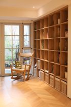 Log Whole Wall Custom Children Bookshelves Cherry Wood Floor Grid Cabinet Day Style Solid Wood Full Wall Bookcase Bookcase Set to do