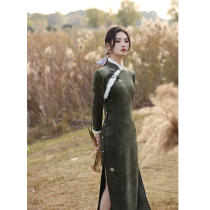 Cheongsam womens winter thick winter clothes 2021 new autumn and winter long sleeves warm plus velvet improved winter dark green