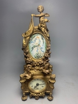 Cast copper clock) European-style antique old clock)Old-fashioned winding table clock)Antique Dong clock)Table clock Play clock