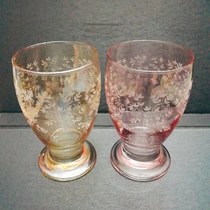 (Antique Home) Fine Carving Crystal Cup A pair of photos to change the price is not refundable