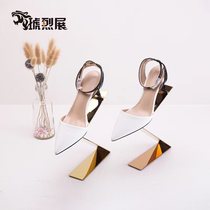 Shoes Shoes Shoes Shoes Shoes Shoes Shoes Store Shoes Store Boutique windows into a frame of Zhongdao Creative Shoes Shoes Shoes