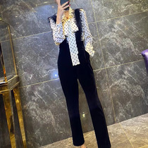 French fashion age reduction foreign style suit Lady light mature V-neck top high waist slim strap pants shirt two-piece set