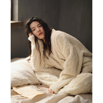 Warm ocean ~ B ten thousand people grass pajamas female autumn and winter coral velvet plus velvet thick loose season can be worn outside suit