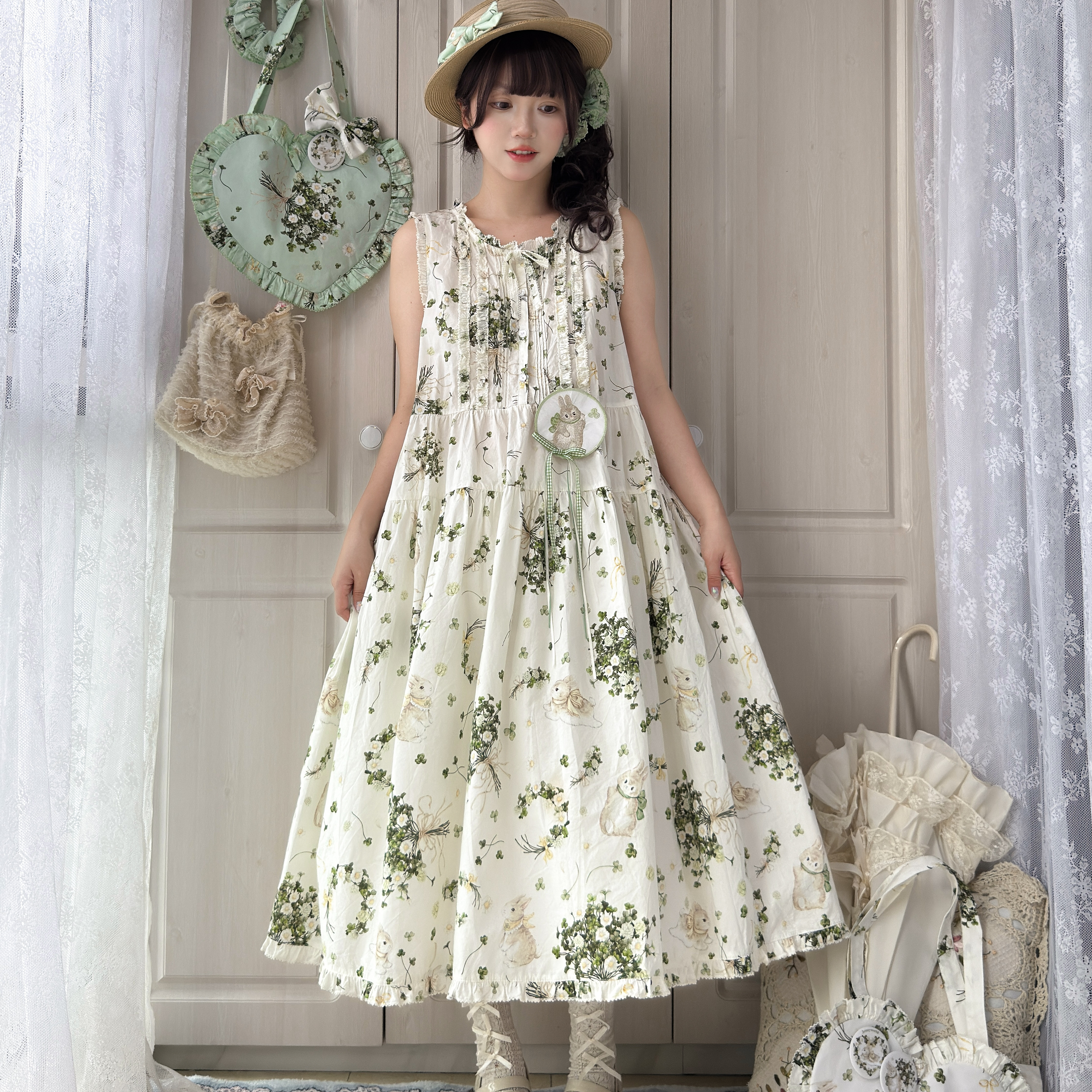 三叶草兔子平台裙、森系少女必备。
