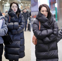  Li Qin Huang Shengyi The same over-the-knee mid-length black bread down jacket female white goose down hooded jacket