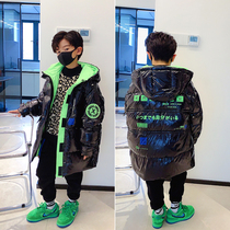 Men and children Korean tide-free bright leather fluorescent green stitching long hooded down jacket 90 white duck down 18016