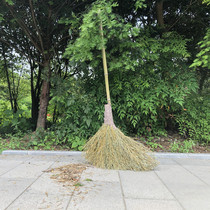Dreams home sweeping the yard big broom sanitation site Big Bamboo Broom factory workshop special fallen leaves