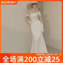 Shoulder French light wedding dress 2021 New temperament banquet fish tail waist go out yarn white satin dress summer