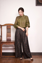  He Jin Yijias new silk Xiangyun yarn Chinese top womens short improved fashion bottoming out to wear autumn