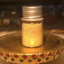 Shakyamuni Buddha Flesh-colored X solid saffron offering stupa More than 3000 per bottle