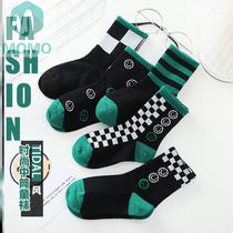 Trend black womens socks chassis mens and womens super fire new shape Net red grid socks checkerboard socks stripes Wear