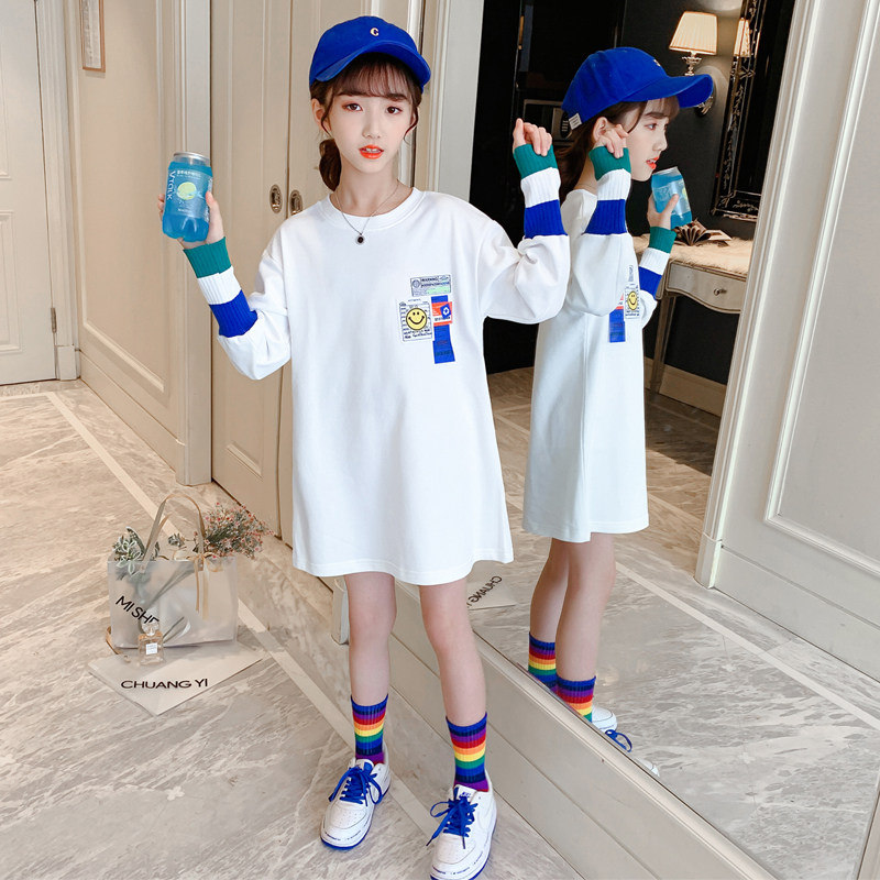 Girls long-sleeved 2021 new spring and autumn dress foreign air bottoms in the long loose-fitting clothing cotton top little girl