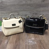 Attachment special clearance EEAK7S331M simple design classic style clamshell small square bag carrying satchel female 21