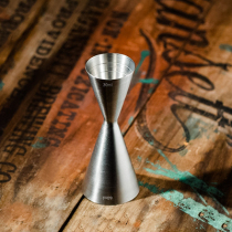 Cody Shun with scale integrated wine measuring Bar bartender tool stainless steel wine measuring cup