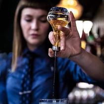 Japanese-style bitters Absinthe bottles Medicine wine bottles Bitters Glass bottles Bar bartending tools Bar cocktail drip bottles