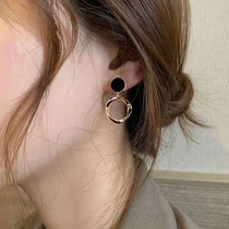 Hong Kong (designer) RVY 2021 new gold earrings female tide niche light luxury circle simple earrings