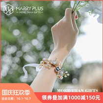 Customized wedding supplies female bridesmaid wedding accessories girlfriends group wrist flower wedding atmosphere decoration