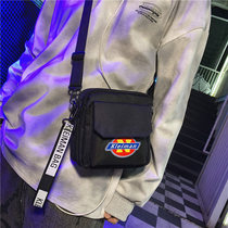 Original Accommodation Small Satchel Mens Day Department Single Shoulder Bag Tide Cards 2021 New Sails Bag Women Street Sloped Satchel Sports Chest Bag