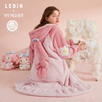 Lechi Sanrio co-name (hug velvet) Melody robe female winter cute pajamas powder home suit